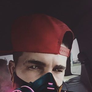 Meet your Posher, Mark